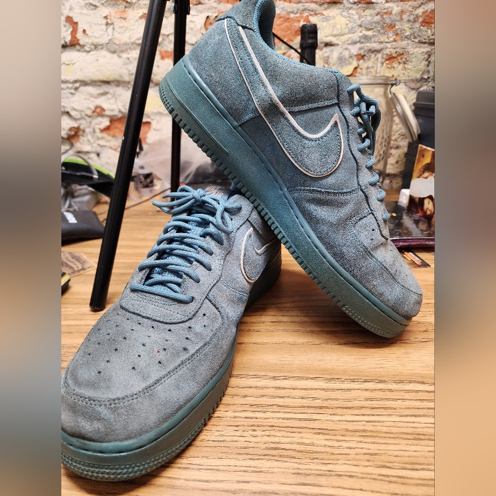 Nike Air Force 1
